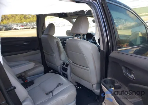 2019 Honda Pilot Elite z USA, uszkodzony, nr VIN 5FNYF6H02KB023924